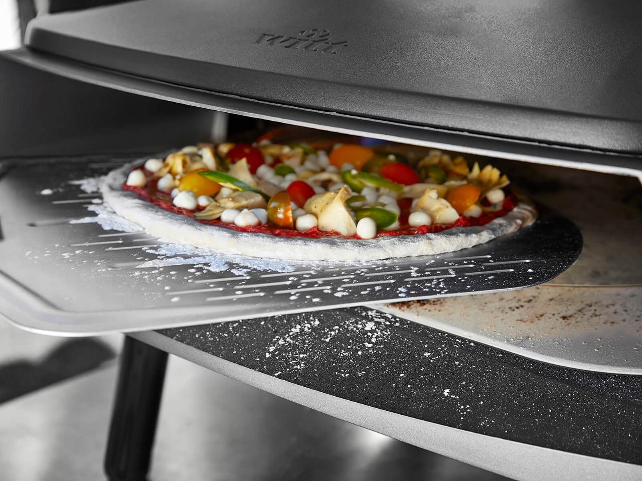 Witt Perforated Pizza Peel 12